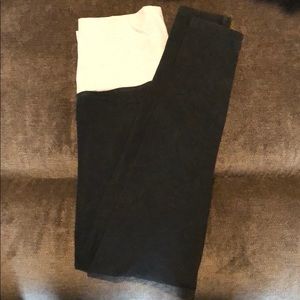 Victoria’s Secret PINK leggings